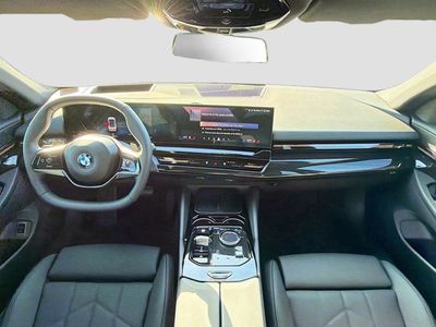 2026 BMW 5 Series - Photo 17