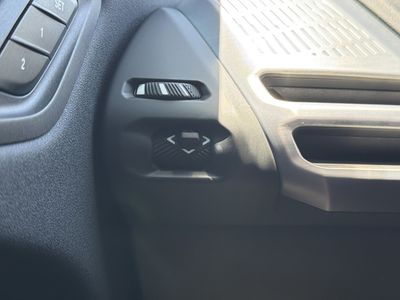 2025 BMW 2 Series - Photo 28