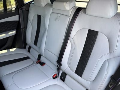 2027 BMW X6 M - Photo 18