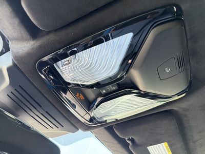 2027 BMW X6 M - Photo 31