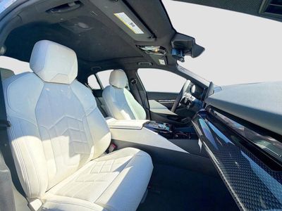 2026 BMW 5 Series - Photo 16