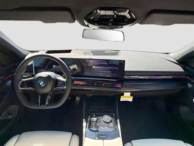 2026 BMW 5 Series - Photo 17