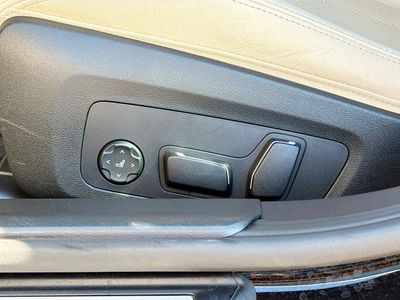 2025 BMW 3 Series - Photo 27