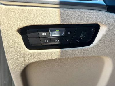 2025 BMW 3 Series - Photo 37