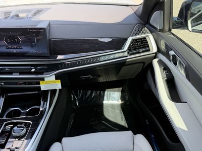 2027 BMW X7 - Photo 17