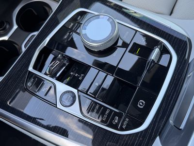 2027 BMW X7 - Photo 27