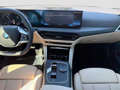 2025 BMW 3 Series - Photo 19