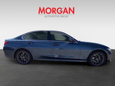 2025 BMW 3 Series - Photo 3