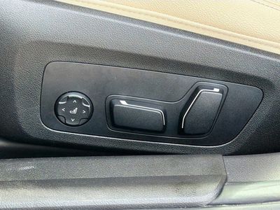 2025 BMW 3 Series - Photo 25