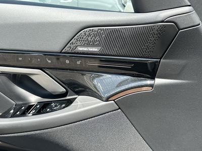 2026 BMW 5 Series - Photo 34