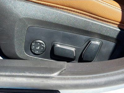 2025 BMW 3 Series - Photo 25