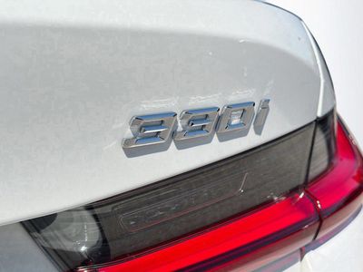 2025 BMW 3 Series - Photo 11