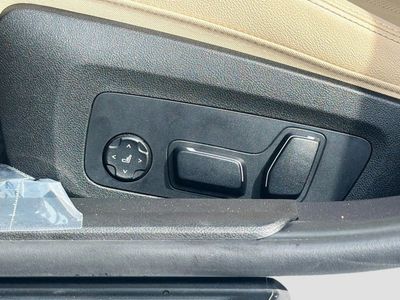 2025 BMW 3 Series - Photo 25