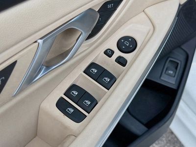 2025 BMW 3 Series - Photo 23