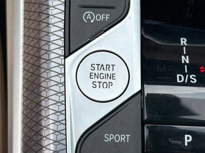 2025 BMW 3 Series - Photo 37