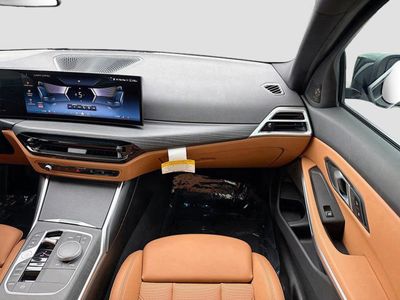 2025 BMW 3 Series - Photo 16
