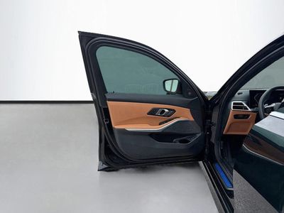 2025 BMW 3 Series - Photo 20
