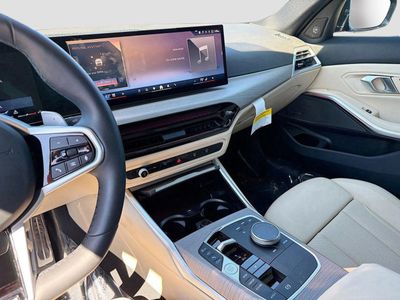2025 BMW 3 Series - Photo 29