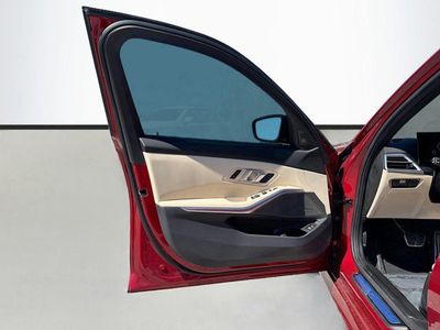 2025 BMW 3 Series - Photo 23