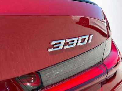 2025 BMW 3 Series - Photo 11