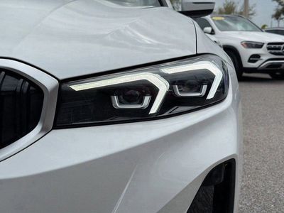2025 BMW 3 Series - Photo 9