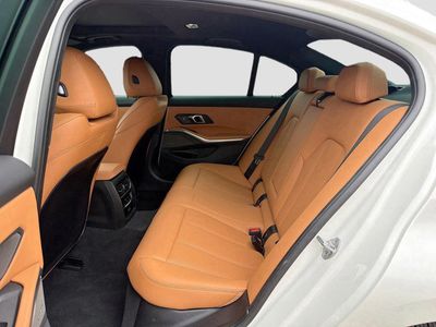 2025 BMW 3 Series - Photo 21