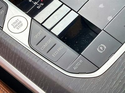 2025 BMW 3 Series - Photo 30