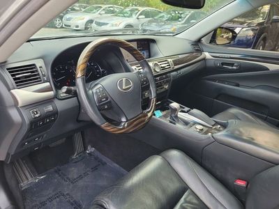 2015 Lexus LS - Photo 10