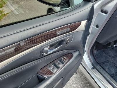 2015 Lexus LS - Photo 9
