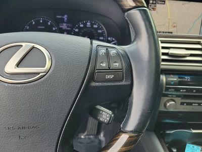 2015 Lexus LS - Photo 15