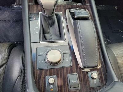 2015 Lexus LS - Photo 22