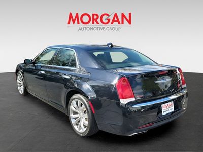 2019 Chrysler 300 - Photo 3