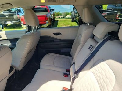 2025 Nissan Pathfinder - Photo 28