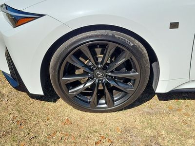 2025 Lexus IS - Photo 5