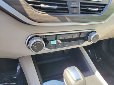 2025 Nissan Altima - Photo 19