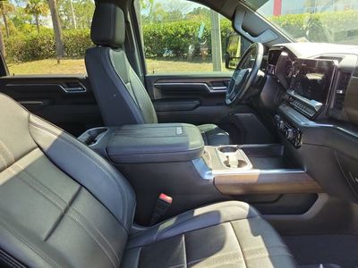 2024 Chevrolet Silverado 3500HD - Photo 32