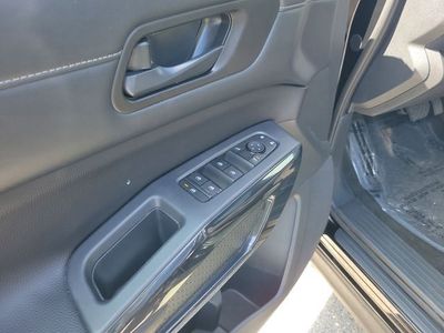 2025 Nissan Pathfinder - Photo 10