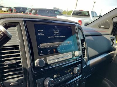 2024 Nissan Titan - Photo 18