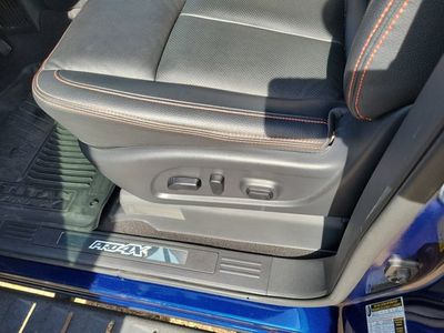 2024 Nissan Titan - Photo 12