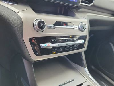 2022 Ford Explorer - Photo 23