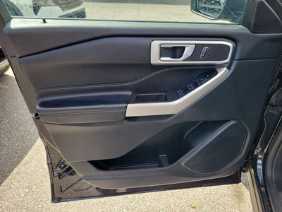 2022 Ford Explorer - Photo 10