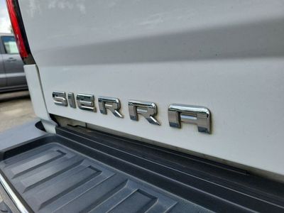 2018 GMC Sierra 2500HD - Photo 9