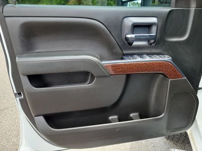 2018 GMC Sierra 2500HD - Photo 16