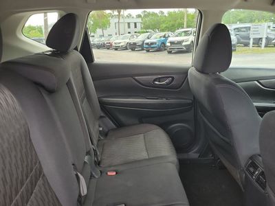 2019 Nissan Rogue - Photo 32