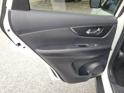 2019 Nissan Rogue - Photo 30