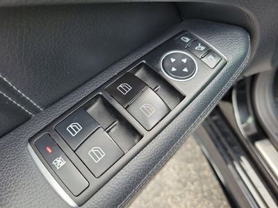 2016 Mercedes-Benz E-Class - Photo 18
