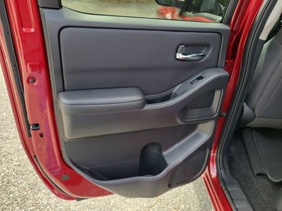 2023 Nissan Frontier - Photo 28