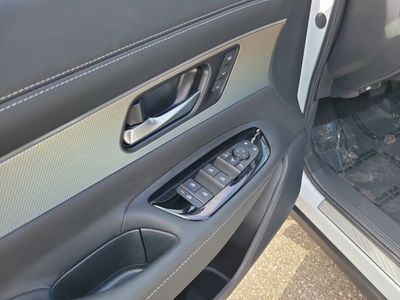 2026 Nissan Murano — engine compartment view