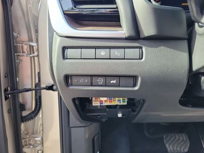 2026 Nissan Rogue — photo 10 view