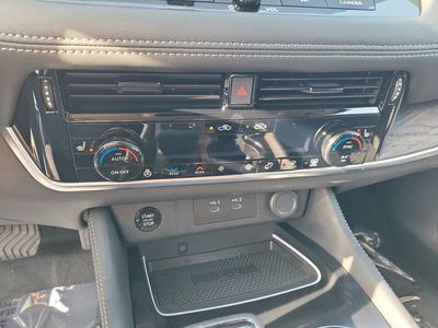 2026 Nissan Rogue — photo 17 view